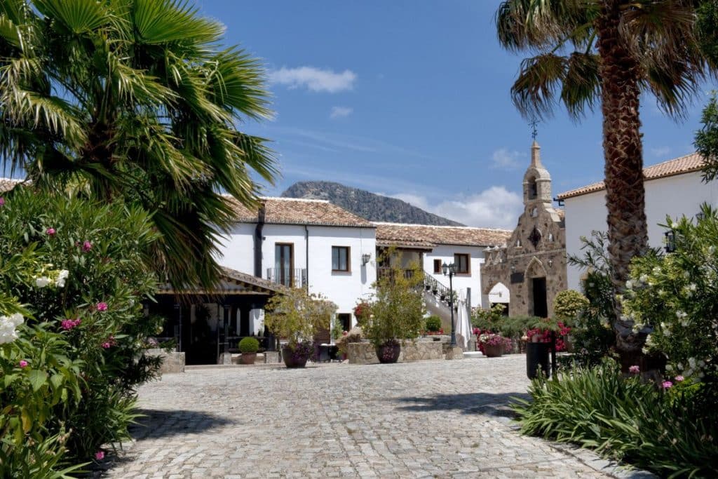 entrada-hotel-cortijo-salinas